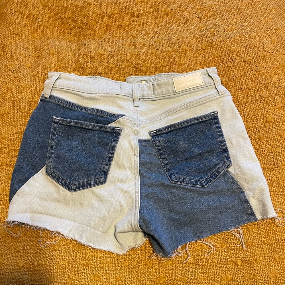 Hollister Ultra High Rise Mom Short - Picture 6 of 8